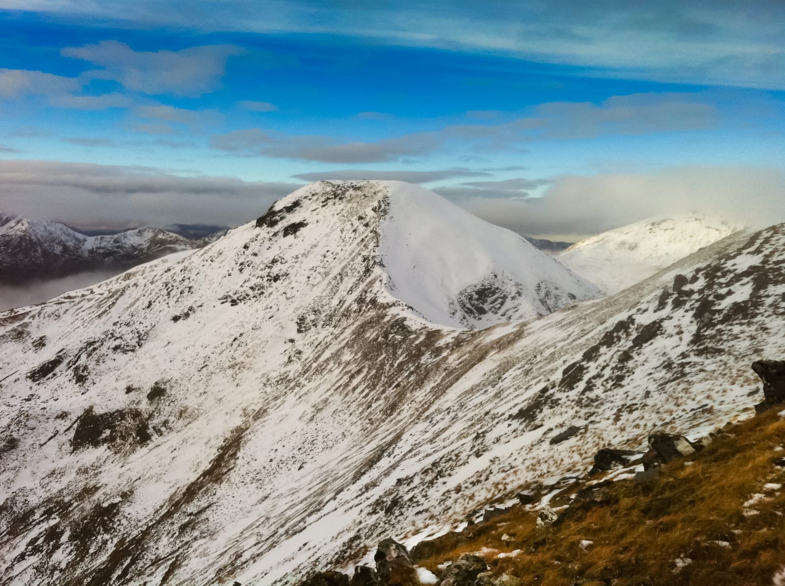 Aonach Meadhoin