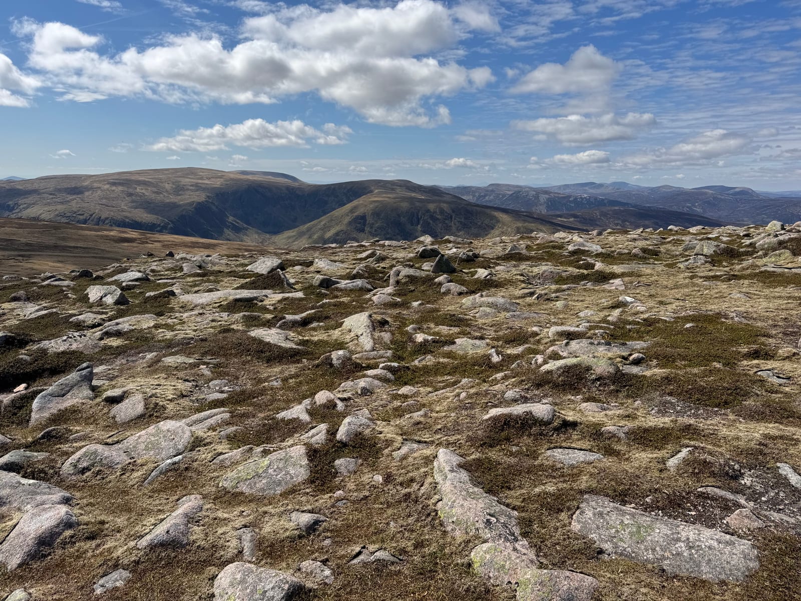 Carn an t-Sagairt Mor