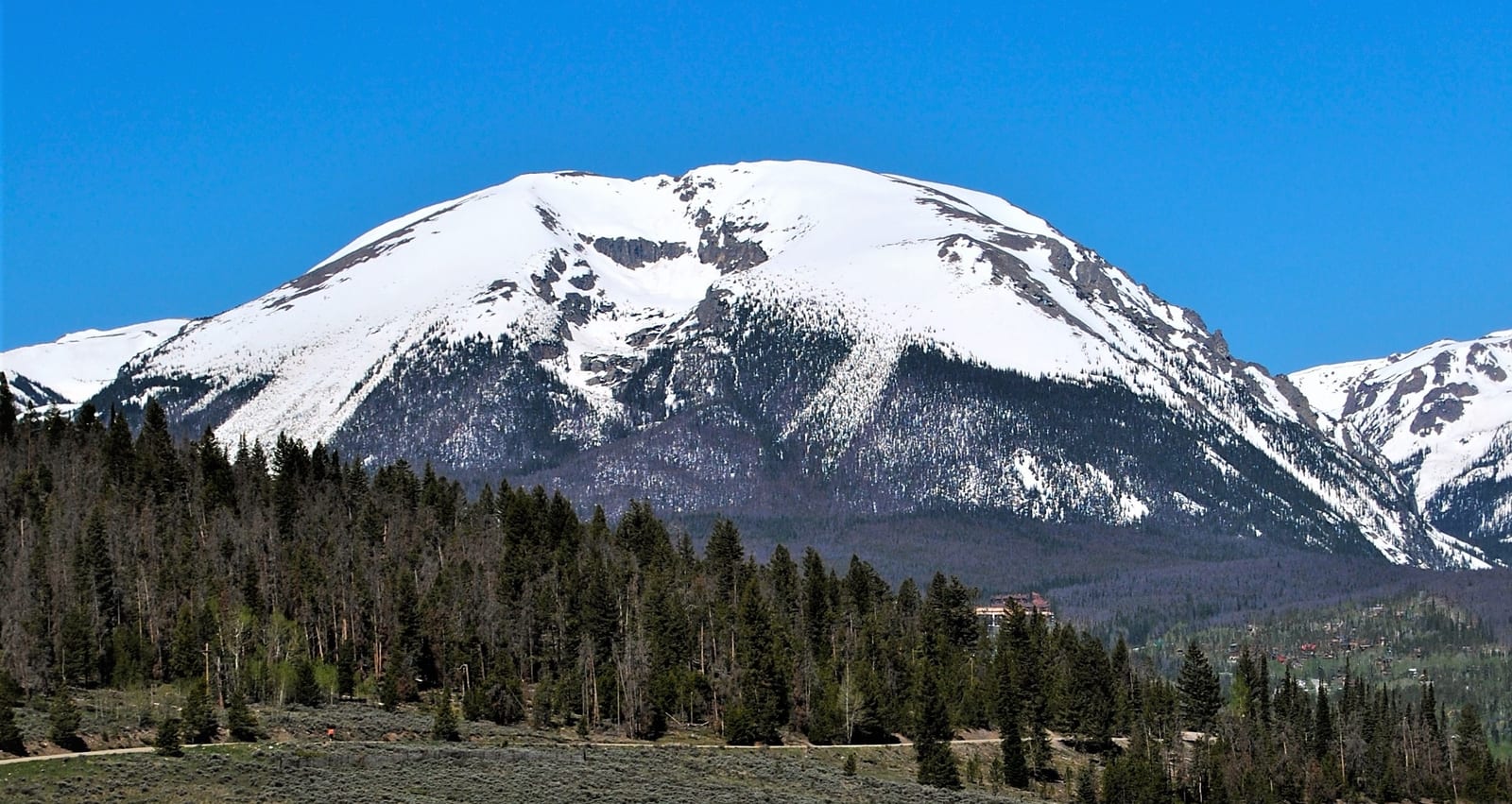 Eagles Nest, a peak on the Colorado 13ers list