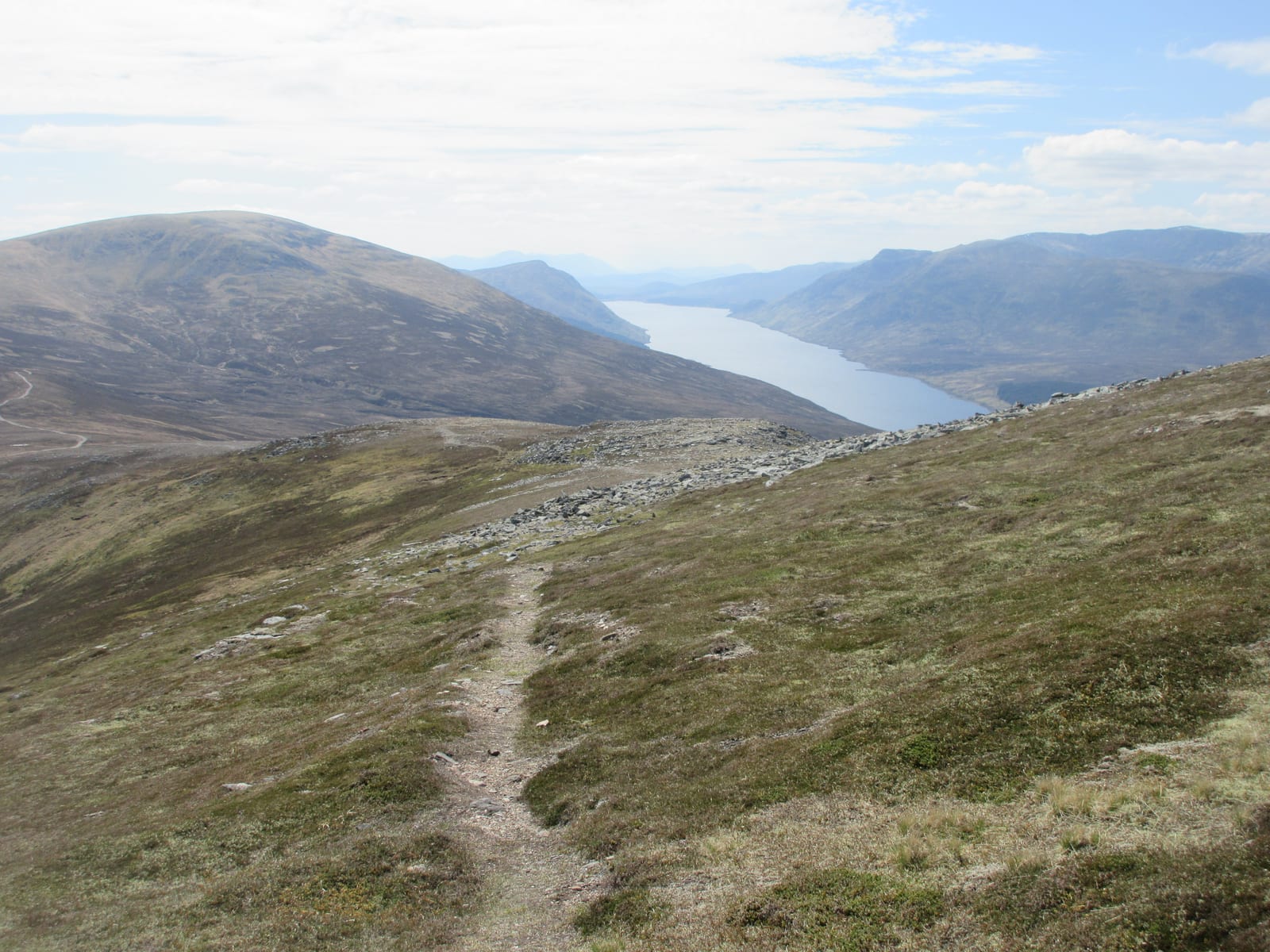 Geal-charn