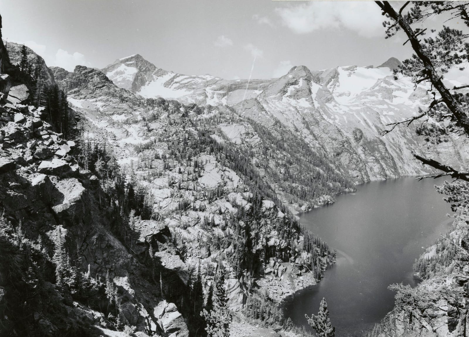 Mountaineer Peak, a peak on the Colorado 13ers list